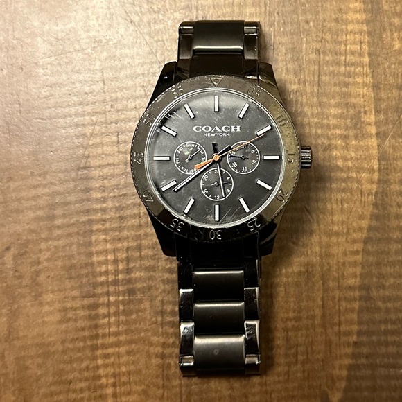 Men’s used Coach Casey Watch - Picture 3 of 3